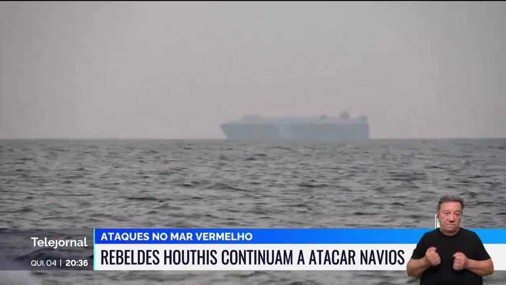 Navios que atravessam Mar Negro continuam a ser atacados por Houthis