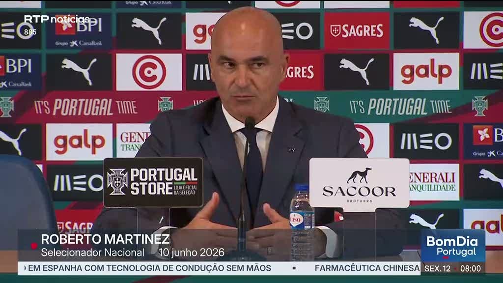 Martínez elogia plantel mas há jogadores ainda lon