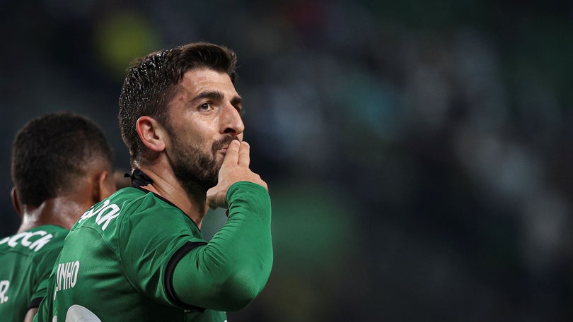 Imagem de Sporting goleia Dumiense e segue para os oitavos