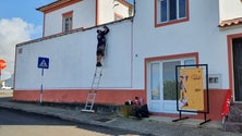 Imagem de Maré de Agosto deixa pinturas pela Vila do Porto (Vídeo)