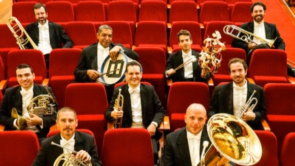 Imagem de MadBrass7 & Percussão na Assembleia