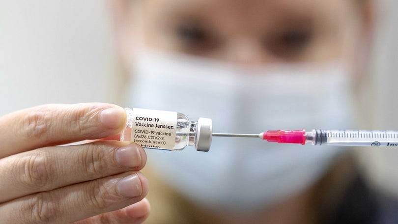 Imagem de Johnson & Johnson garante eficácia contra variante Delta
