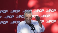 Imagem de Jerónimo acusa governo de ser cúmplice na continuação da guerra