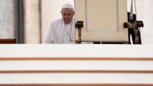 Imagem de Papa diz que mulheres são o primeiro material descartável