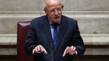 Imagem de Santos Silva quer decisões para que se cumpra metas ambientais do Acordo de Paris