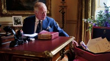 Imagem de Rei Carlos III retoma compromissos públicos com visita à Escócia