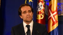 Imagem de Miguel Albuquerque transmite a Caldeira Cabral preocupações sobre a greve no porto de Lisboa