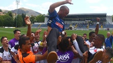 Imagem de Nacional recebe troféu de campeão da Segunda Liga no domingo de manhã