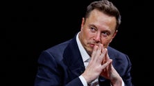 Imagem de Elon Musk critica apoio de Berlim ao socorro de migrantes