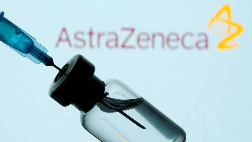 Pessoas abaixo dos 60 anos podem optar sobre 2.ª dose da AstraZeneca