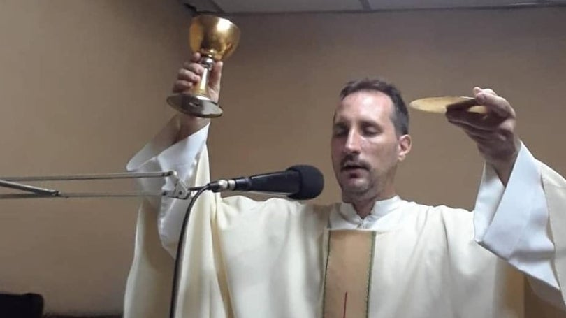 Imagem de Padre descendente de madeirenses assassinado a tiro na Venezuela