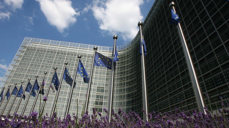 Bruxelas simplifica atribuição de auxílios estatais a regiões ultraperiféricas
