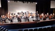 Orquestra regressa aos concertos (vídeo)