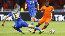 Holanda derrota a Ucrânia