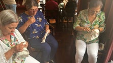 Imagem de Prémio para as bordadeiras de 200 euros entregue em julho (vídeo)