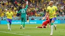 Imagem de Brasil bate Sérvia com show de bola