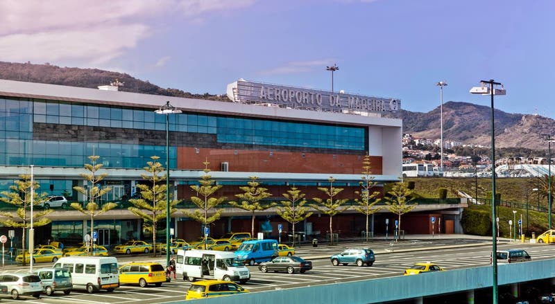 Movimento de passageiros nos aeroportos da Região cresceu cerca de 40% face a outubro de 2019