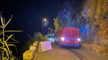 Imagem de Carro capota no Jardim do Mar