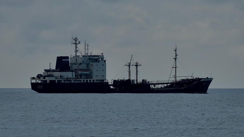 Marinha acompanha em vigilância navios russos