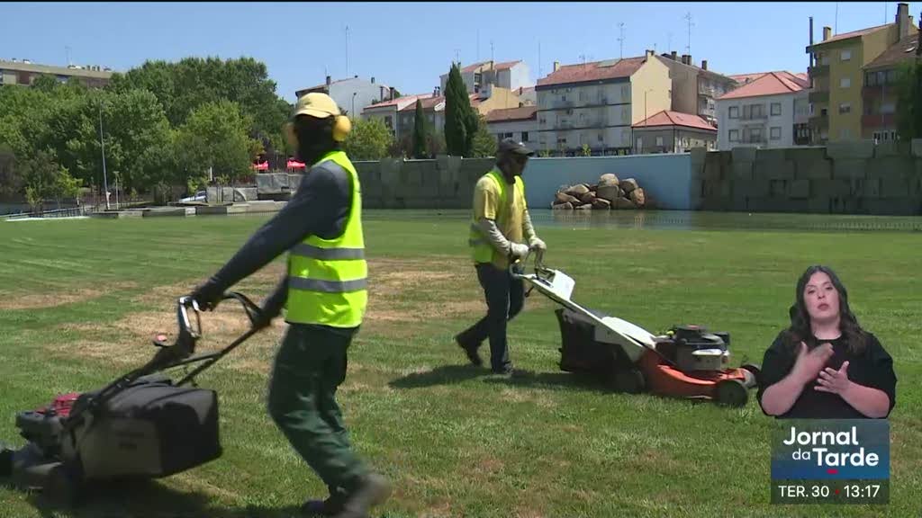 Imagem de Vaga de calor. Temperaturas vão subir nos próximos dias