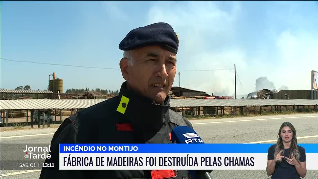 Montijo. Fábrica de madeiras destruída por incêndio