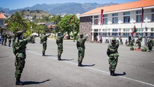 Imagem de Militares cumprem o juramento da bandeira (vídeo)