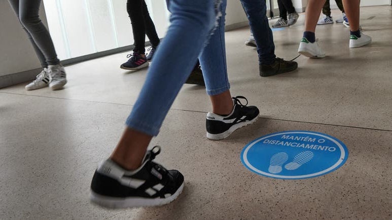 Imagem de Mais 13 novos casos de Covid nas escolas