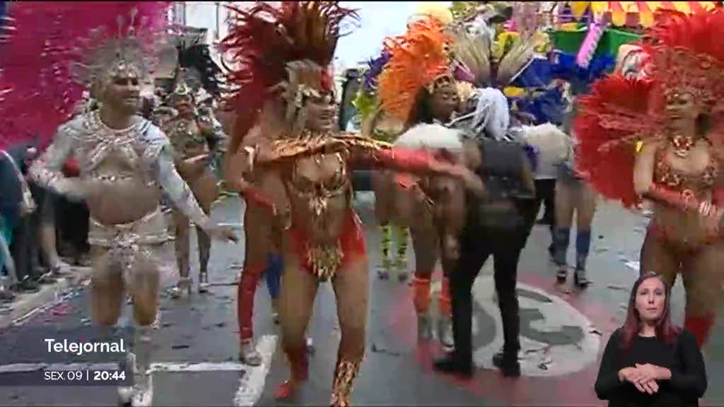 Mau tempo está a estragar os desfiles de Carnaval