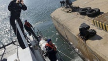 Imagem de Embarcação apreendida com droga entra ao serviço da Marinha
