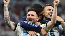 Imagem de Argentina garante meias-finais após grande penalidades
