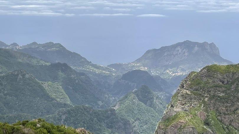Imagem de Regiões montanhosas em alerta vermelho