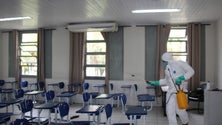 Imagem de Há dez novos casos de Covid-19 nas escolas