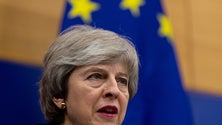 Imagem de May consegue alterações ao Brexit. UE avisa que não há mais oportunidades