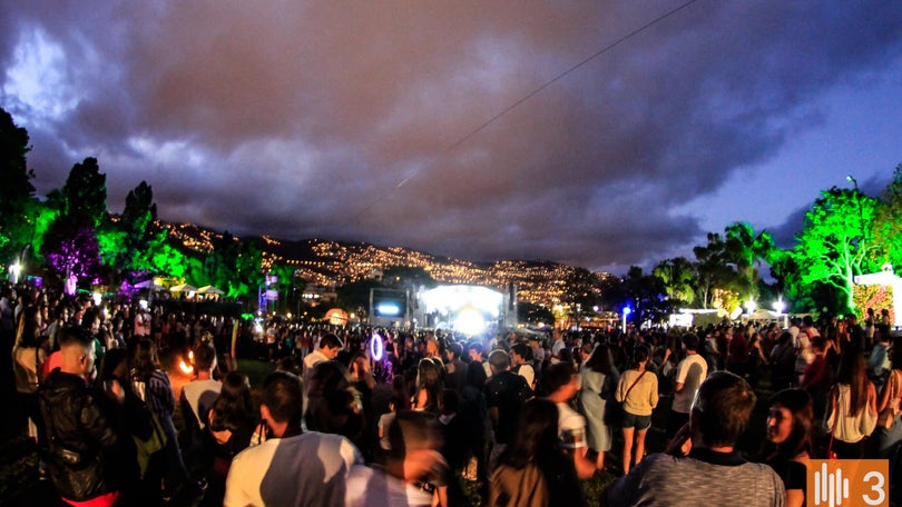 Imagem de Summer Opening aumenta lotação