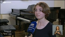 Imagem de Conservatório Escola das Artes recebeu a violoncelista francesa Astrig Siranossian (vídeo)