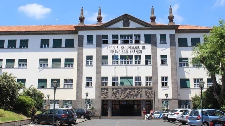 Covi-19: Escola Francisco Franco com novo caso positivo