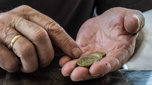Imagem de Estudo defende aumento da idade da reforma
