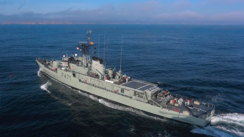 Imagem de Marinha resgata tripulante de pesqueiro nos Açores