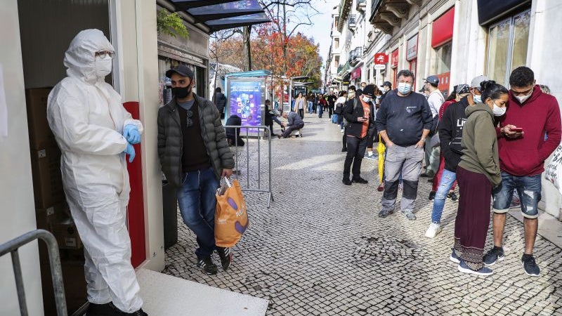 Portugal ultrapassa os três milhões de casos de infeção