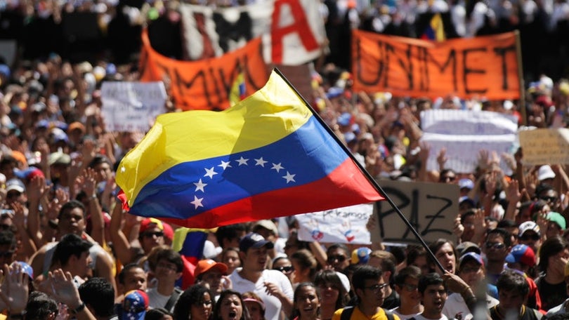 Venezuela: Ex-embaixador na ONU sugere pena de morte para acabar com corrupção