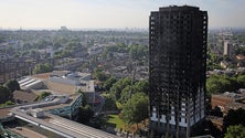 Imagem de Português julgado por ter fingido ser vítima do incêndio da Torre Grenfell