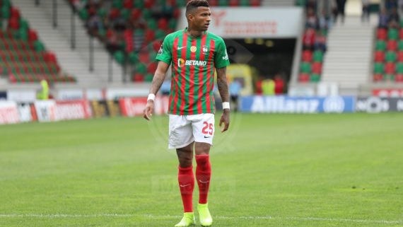 Imagem de Ex-Marítimo «ansioso» por defender as cores do Al-Raed