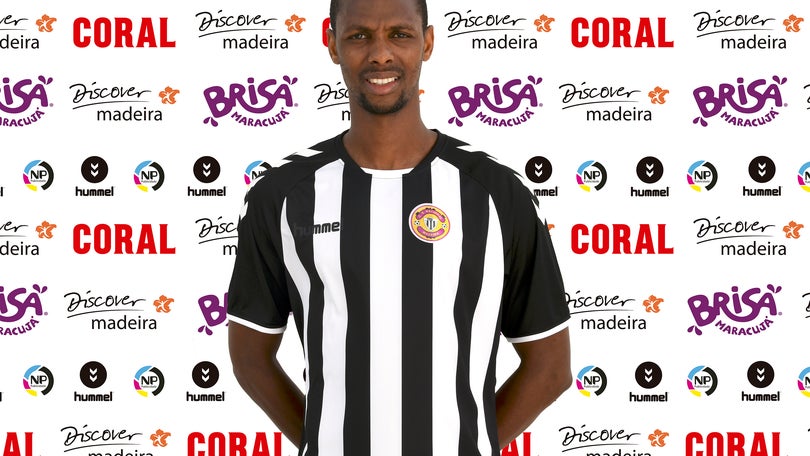 Imagem de Ibrahim Alhassan assina por quatro temporadas no Nacional