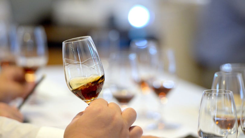 Vinho Madeira promovido no mercado suíço