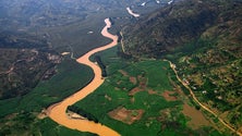 Imagem de Dez crianças morrem em naufrágio em rio no sul do Ruanda