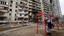 Imagem de Kiev estima que pelo menos 344 crianças foram mortas desde início da guerra