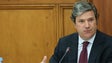 Imagem de Baixar as taxas seria mais eficaz que desdobrar os escalões do IRS