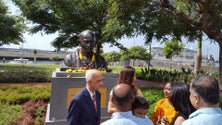 Imagem de Busto de Gandhi inaugurado na Praça do Povo