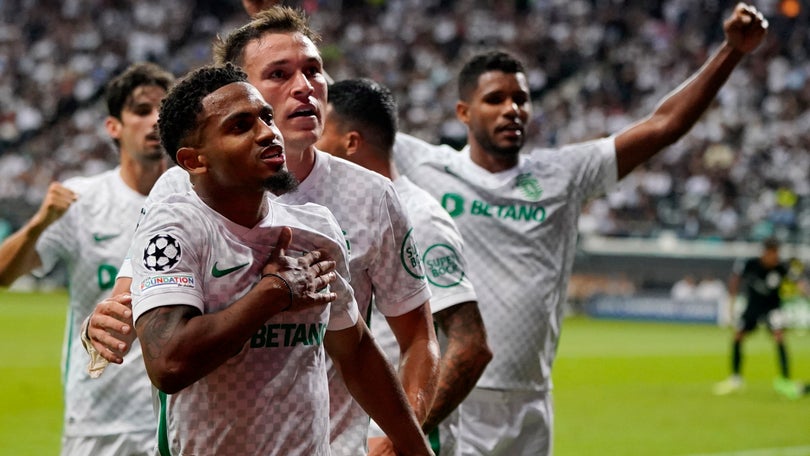 Imagem de Sporting letal num 3-0 histórico na Alemanha