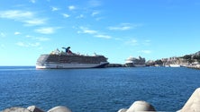 Imagem de Carnival Pride em estreia no Porto do Funchal
